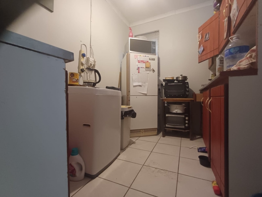 5 Bedroom Property for Sale in Wilkoppies North West